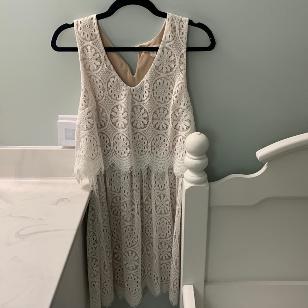Miami white with brown lining